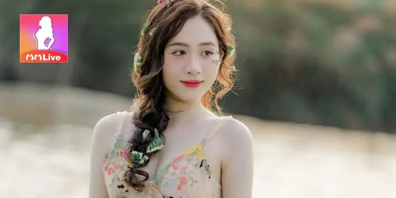 Ngắm ảnh gái xinh ngay trên app Mmlive